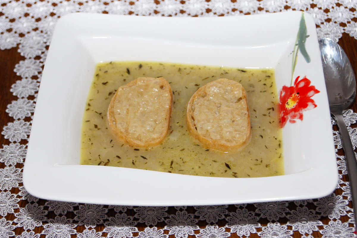 Zupa cebulowa